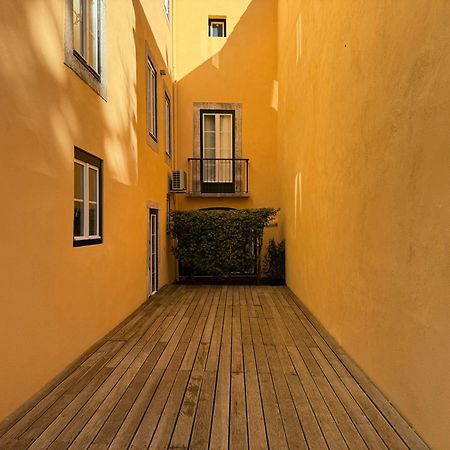 Appartamento Metropolitan Living Lisbon - Laranjeiras Esterno foto