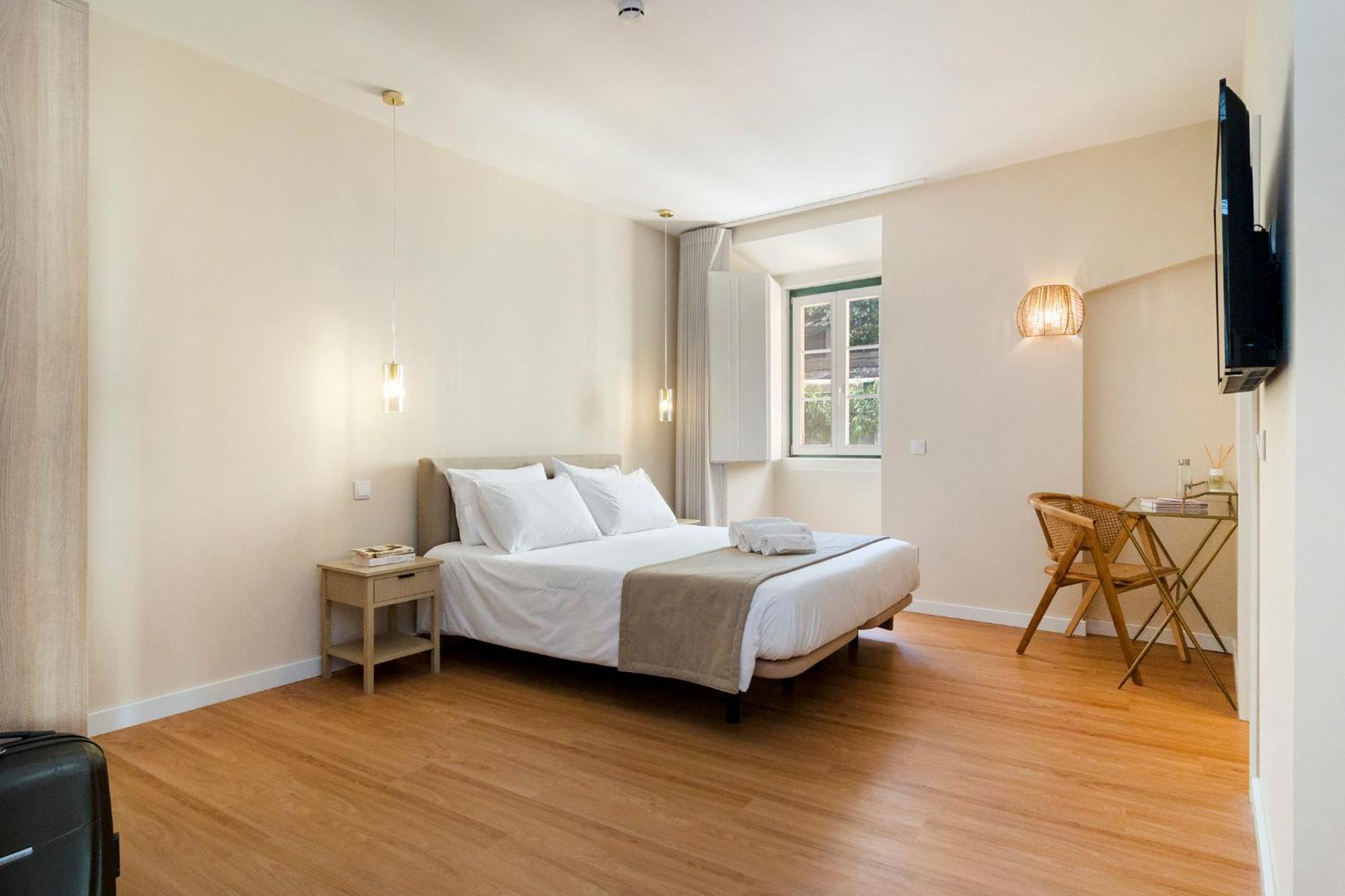 Appartamento Metropolitan Living Lisbon - Laranjeiras Esterno foto